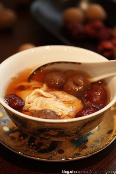 红枣桂圆烧蛋的做法