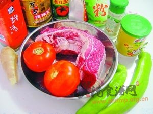 型男厨房的番茄牛腩煲的做法