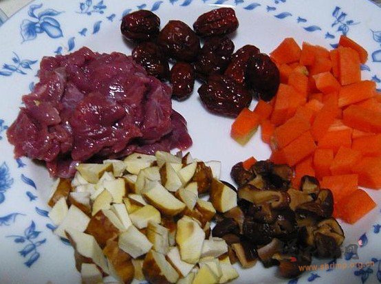 牛肉板栗杂粮养生粥的做法