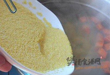 山芋小米麦片粥的做法