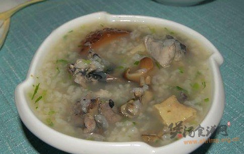 乌骨鸡香菇粥的做法