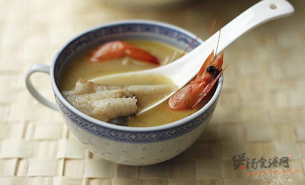 昂刺鱼鲜虾豆腐汤的做法