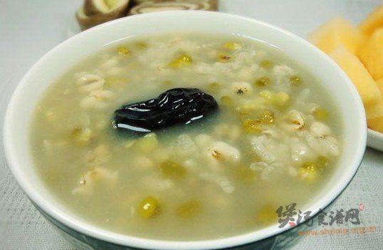 绿豆薏米大枣粥的做法