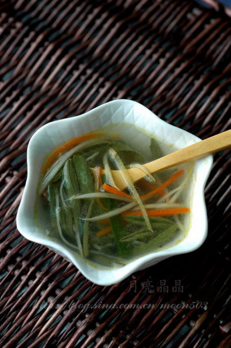 火腿莼菜汤的做法