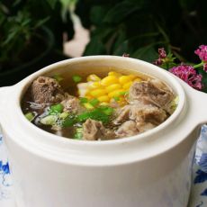 玉米排骨汤的做法