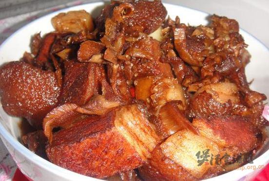 走油肉炖笋的做法