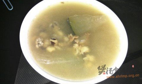 冬瓜薏米肇实骨头汤的做法