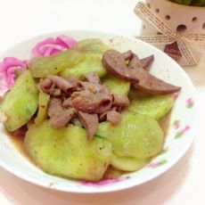 猪肝粉肠炒黄瓜的做法 猪肝粉肠炒黄瓜的做法