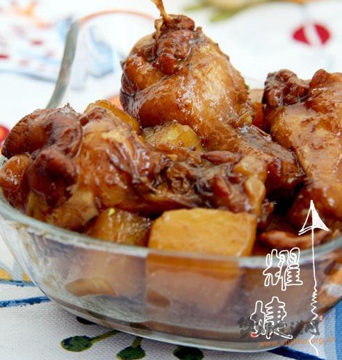土豆炖翅根的做法