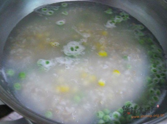 豌豆麦片粥的做法
