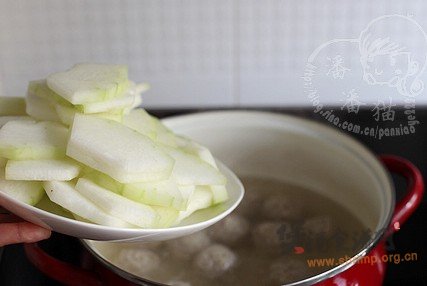 冬瓜汆丸子汤的做法