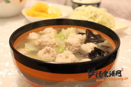 双耳白菜汆肉丸的做法