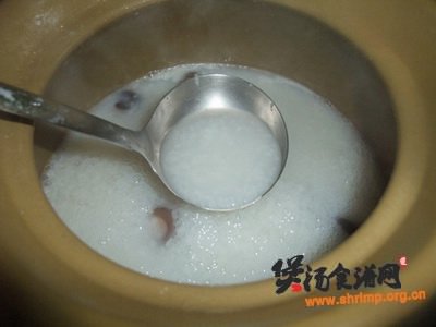 香菇滑鸡粥的做法