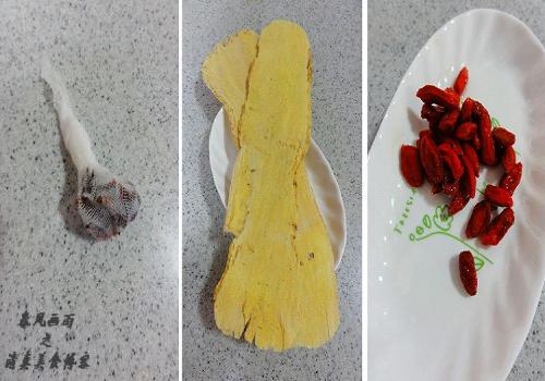 黄芪枸杞滋补鸡汤的做法