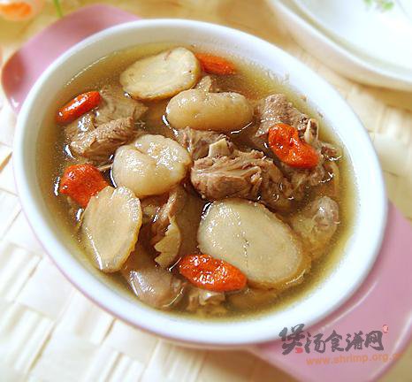 河参炖鸽子的做法