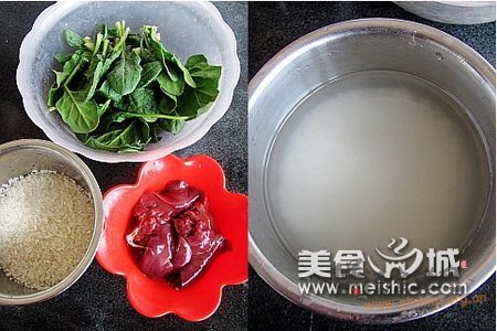 鸡肝菠菜粥的做法