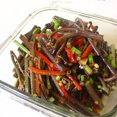 凉拌蕨菜的做法