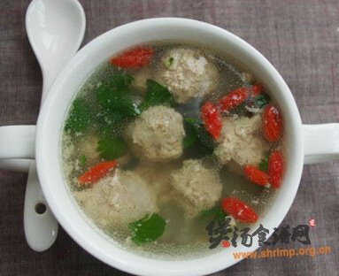 汆羊肉丸子汤的做法