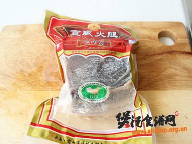 火腿时蔬汤的做法