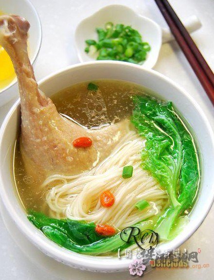 鸭汤浇面的做法