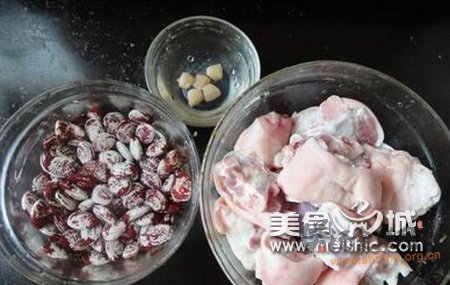 花豆猪手汤的做法