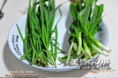 岩葱鲫鱼汤的做法