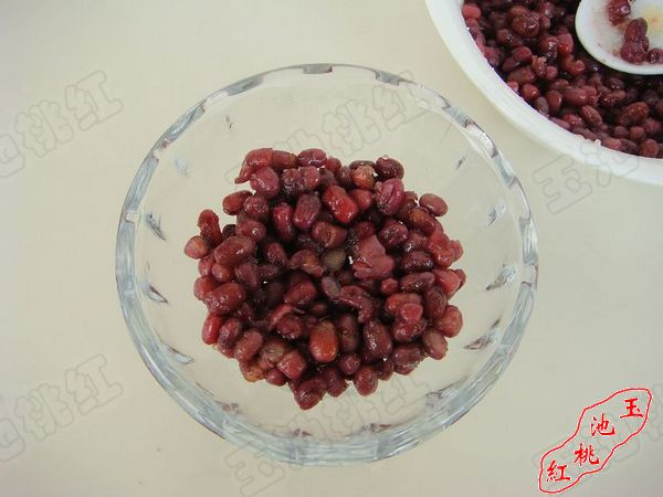 蜜豆酸奶的做法