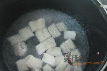 竹笙豆腐汤的做法
