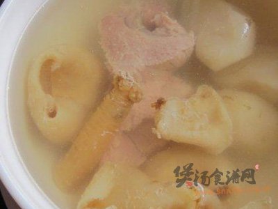 马蹄党参炖花胶的做法