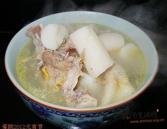 山药鸡骨汤的做法