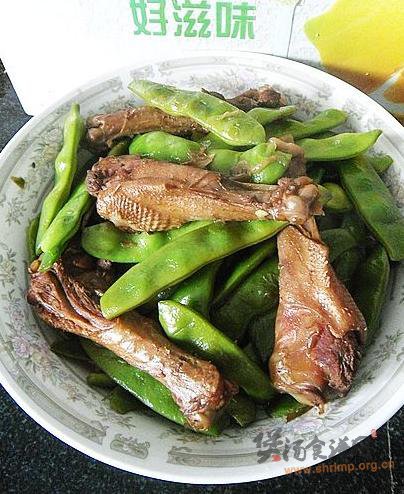 鸭腿炖豆角的做法