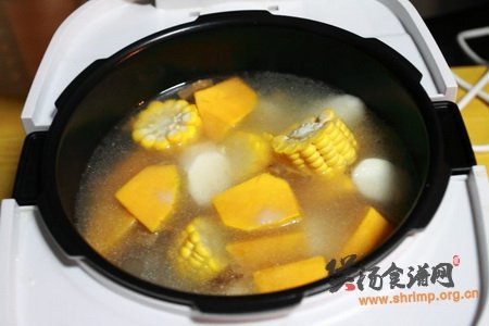 杂粮脊骨汤的做法