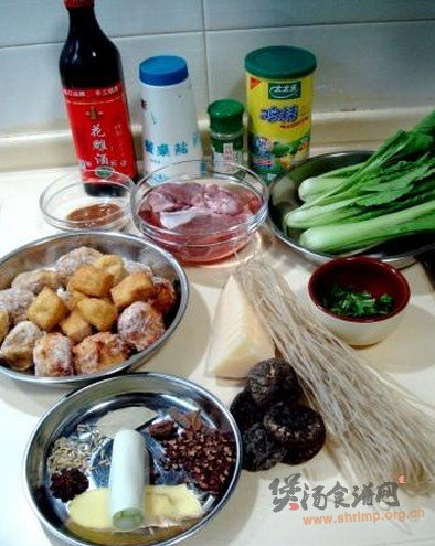 砂锅羊汤什锦的做法