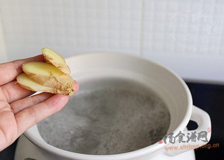 清补凉瘦肉汤的做法