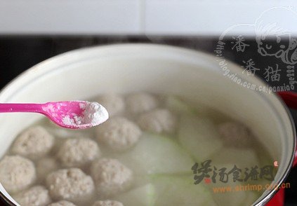 冬瓜汆丸子汤的做法