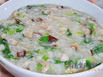 茅根猪肉羹的做法