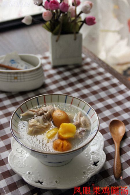 凤眼果鸡腿汤的做法