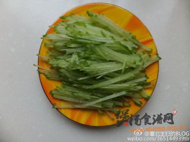 萝卜丝汆羊肉丸子的做法