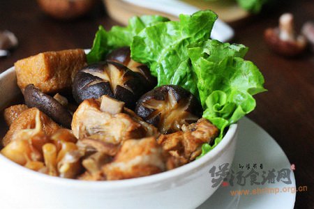 马来西亚肉骨茶的做法