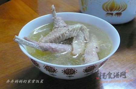 家常土鸡汤的做法