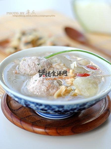 蛤蜊冬瓜肉丸汤的做法