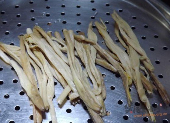 黄花蛋粥的做法