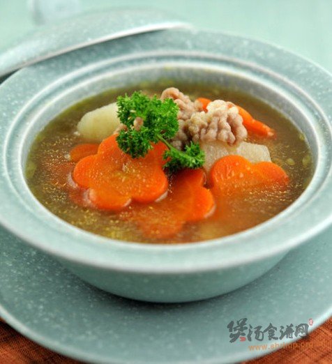 山药胡萝卜牛肉汤的做法