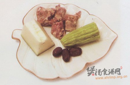 冬瓜苦瓜脊骨汤的做法
