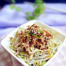 酸辣绿豆芽拌鸡丝的做法 酸辣绿豆芽拌鸡丝的做法