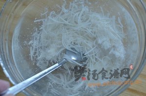内酯豆腐丝汤的做法