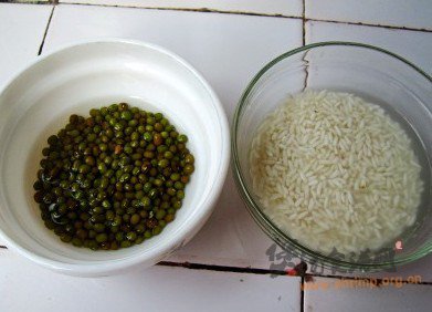 绿豆糯米粥的做法