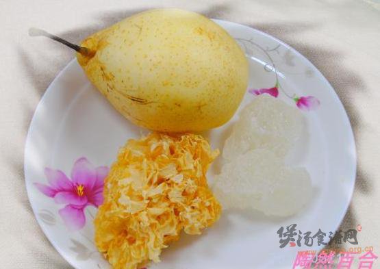 银耳雪梨炖冰糖的做法