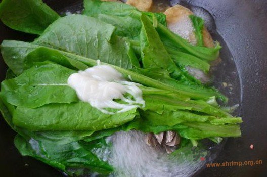 麦菜油豆腐牛丸汤的做法