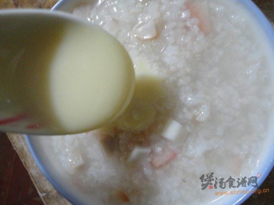 奶香竽头粥的做法